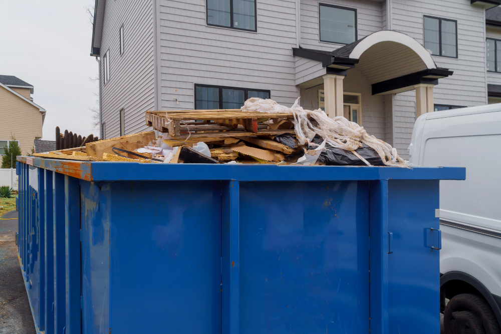 The Benefits of Professional Waste Removal Services & Roll Off Dumpster Rentals